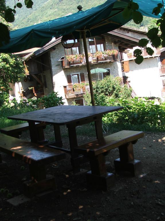 Antica Casa Ortensia Riva del Garda Exterior foto