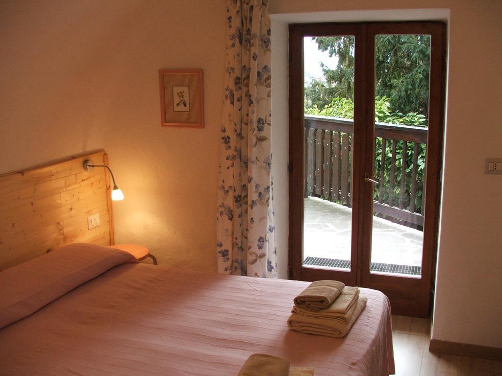 Antica Casa Ortensia Riva del Garda Exterior foto