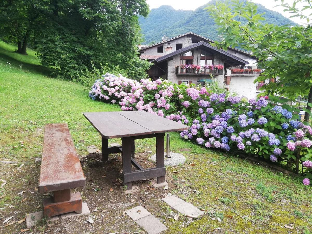 Antica Casa Ortensia Riva del Garda Exterior foto